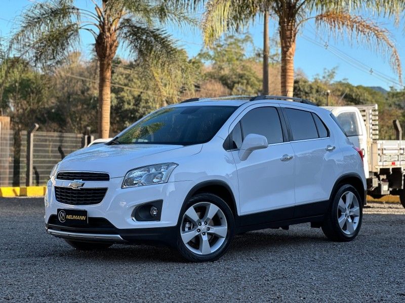 Chevrolet TRACKER LTZ 1.8 ECOTEC 16V 2014 NEUMANN VEÍCULOS ARROIO DO MEIO / Carros no Vale