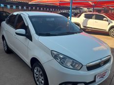 Fiat GRAND SIENA ATTRACTIVE 1.4 8V 2014 FERREIRA VEÍCULOS VENÂNCIO AIRES / Carros no Vale