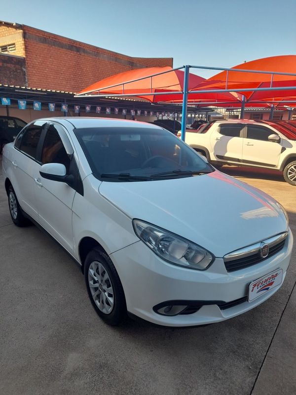 Fiat GRAND SIENA ATTRACTIVE 1.4 8V 2014 FERREIRA VEÍCULOS VENÂNCIO AIRES / Carros no Vale