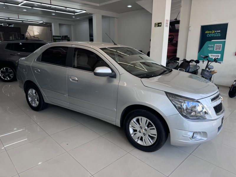 Chevrolet Cobalt 1.8 Ltz 2014/2015 COVEL VEICULOS ENCANTADO / Carros no Vale