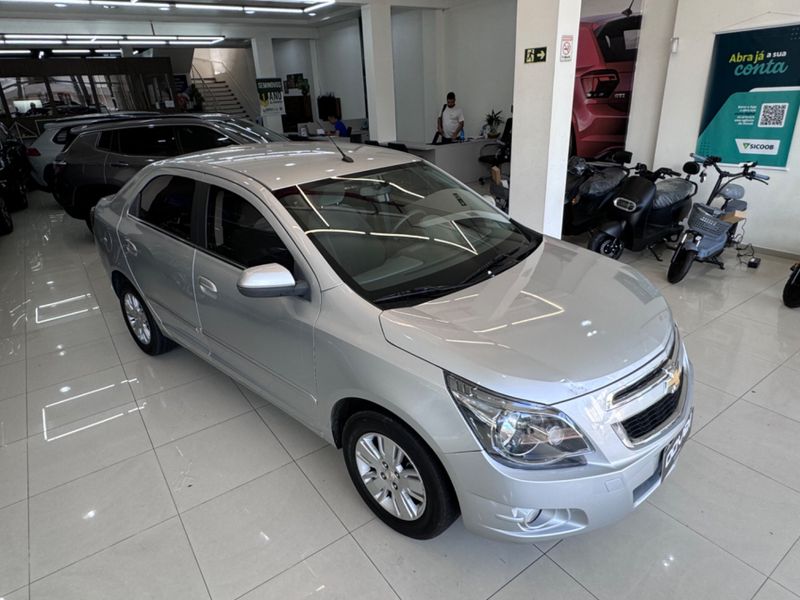 Chevrolet Cobalt 1.8 Ltz 2014/2015 COVEL VEICULOS ENCANTADO / Carros no Vale