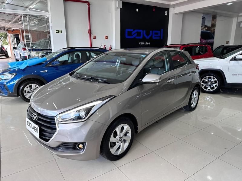 Hyundai Hb20 Premium 1.6 16v 2017/2017 COVEL VEICULOS ENCANTADO / Carros no Vale