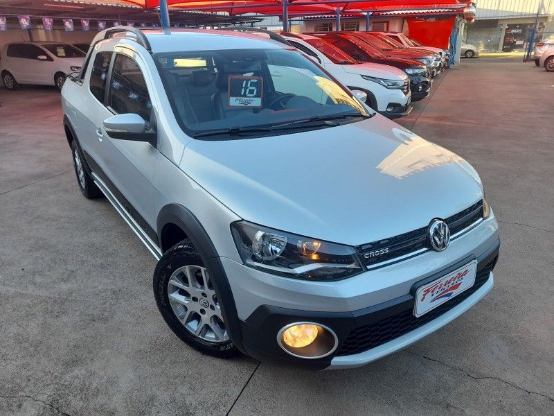 VOLKSWAGEN SAVEIRO CD CROSS 1.6 8V /2016 FERREIRA VEÍCULOS VENÂNCIO AIRES / Carros no Vale