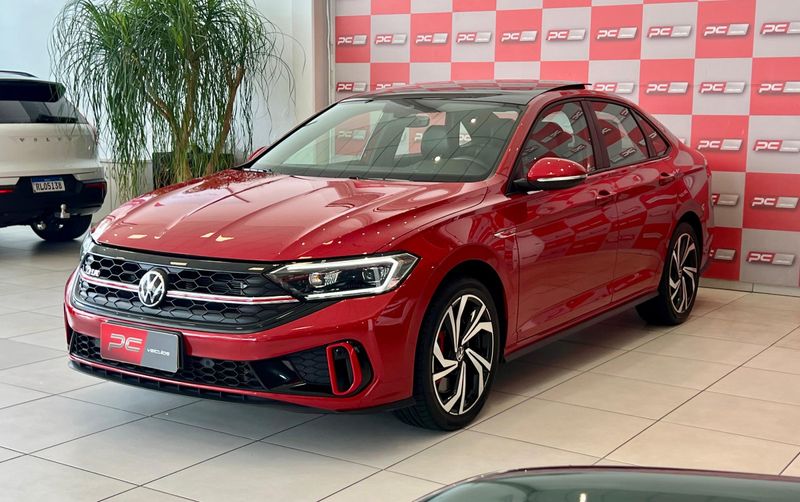 VOLKSWAGEN JETTA GLI 350 TSI 2.0 16V 2022/2023 PC VEÍCULOS SANTA CRUZ DO SUL / Carros no Vale