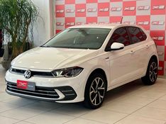 VOLKSWAGEN Polo Highline TSI 1.0 12V 2023/2024 PC VEÍCULOS SANTA CRUZ DO SUL / Carros no Vale