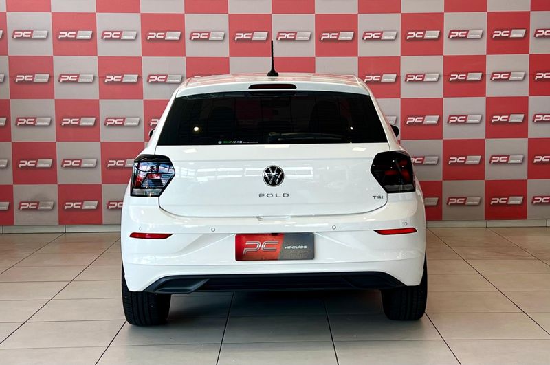 VOLKSWAGEN Polo Highline TSI 1.0 12V 2023/2024 PC VEÍCULOS SANTA CRUZ DO SUL / Carros no Vale