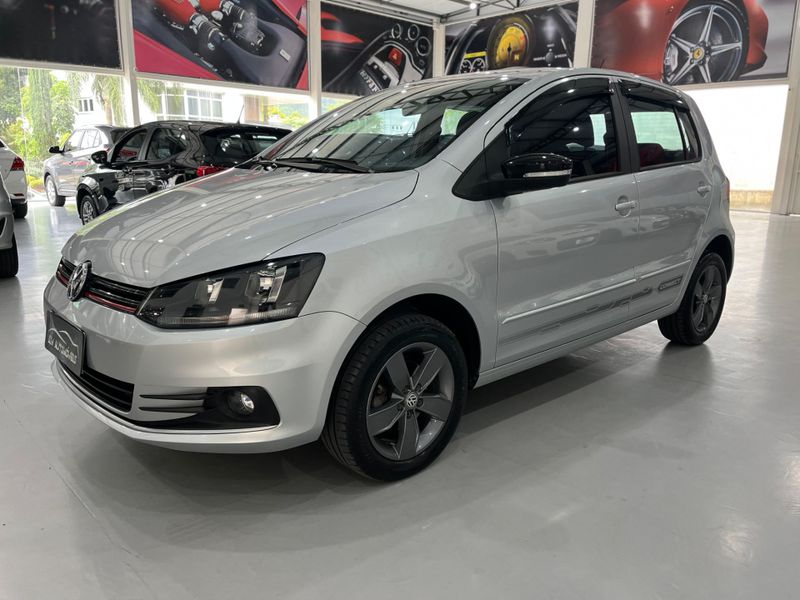 Volkswagen Fox Connect 1.6 Mb 2018/2019 SIM AUTOMÓVEIS ROLANTE / Carros no Vale