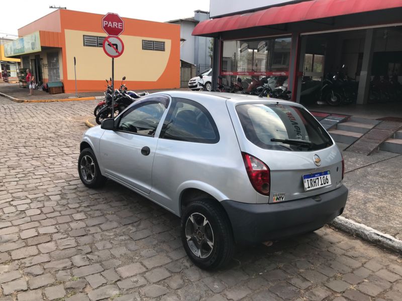 Chevrolet Celta 1.0 2010/2011 NECO TOLATI VEÍCULOS VENÂNCIO AIRES / Carros no Vale