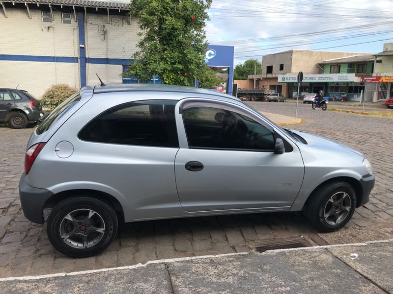 Chevrolet Celta 1.0 2010/2011 NECO TOLATI VEÍCULOS VENÂNCIO AIRES / Carros no Vale