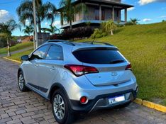 Hyundai HB20X Style 1.6 16V 2017/2018 ATUAL VEÍCULOS VISTA ALEGRE DO PRATA / Carros no Vale