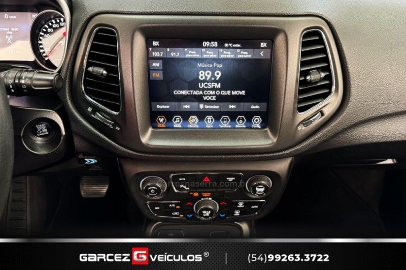 JEEP COMPASS 2.0 16V LONGITUDE 2018/2019 GARCEZ VEÍCULOS BENTO GONÇALVES / Carros no Vale