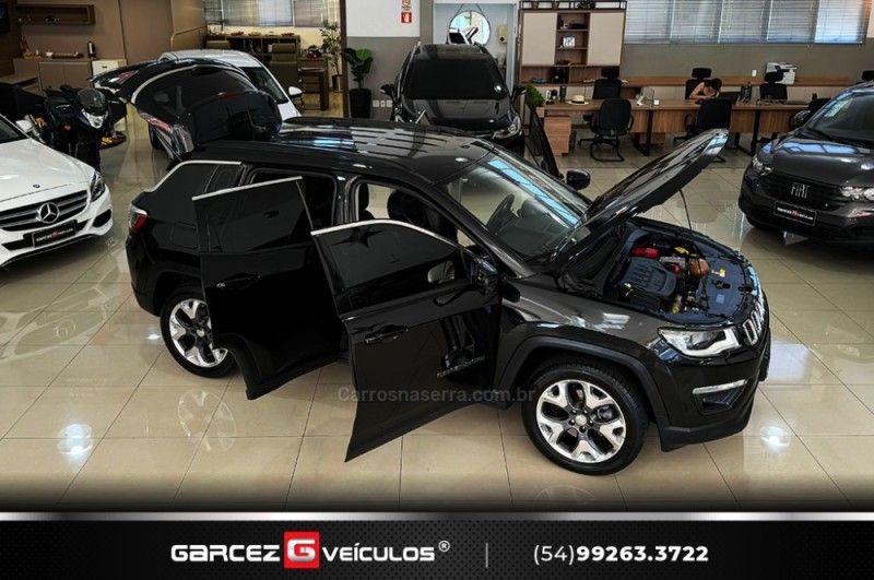 JEEP COMPASS 2.0 16V LONGITUDE 2018/2019 GARCEZ VEÍCULOS BENTO GONÇALVES / Carros no Vale