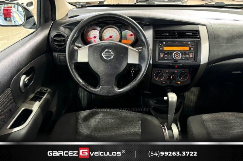 NISSAN LIVINA 1.8 S 16V 2013/2013 GARCEZ VEÍCULOS BENTO GONÇALVES / Carros no Vale