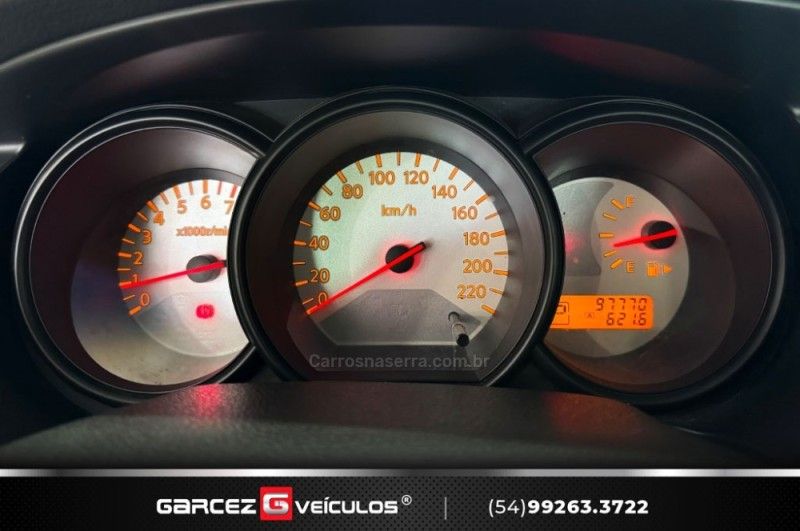 NISSAN LIVINA 1.8 S 16V 2013/2013 GARCEZ VEÍCULOS BENTO GONÇALVES / Carros no Vale