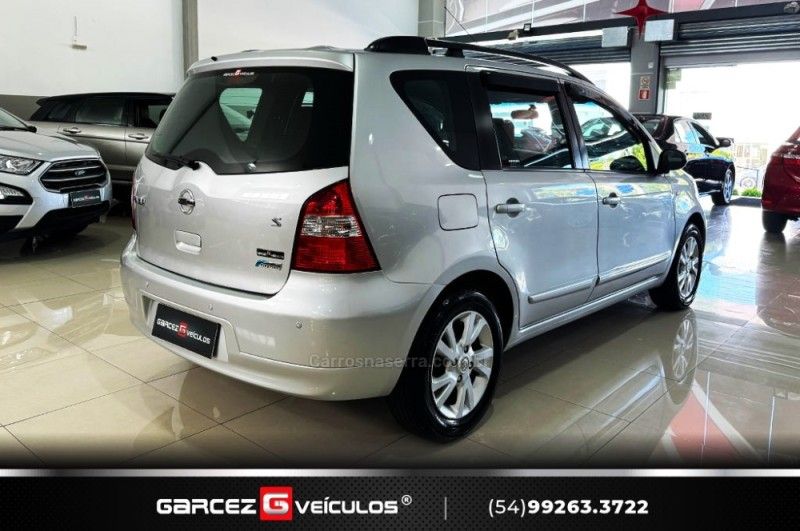 NISSAN LIVINA 1.8 S 16V 2013/2013 GARCEZ VEÍCULOS BENTO GONÇALVES / Carros no Vale