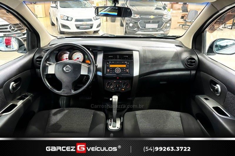 NISSAN LIVINA 1.8 S 16V 2013/2013 GARCEZ VEÍCULOS BENTO GONÇALVES / Carros no Vale