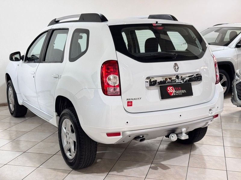 RENAULT DUSTER 1.6 DYNAMIQUE 4X2 16V 2013/2014 SUL SERRA MOTORS CAXIAS DO SUL / Carros no Vale