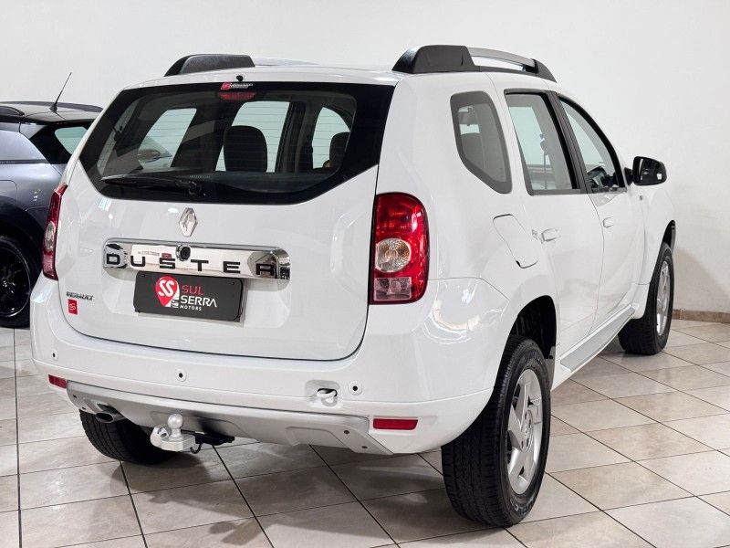 RENAULT DUSTER 1.6 DYNAMIQUE 4X2 16V 2013/2014 SUL SERRA MOTORS CAXIAS DO SUL / Carros no Vale