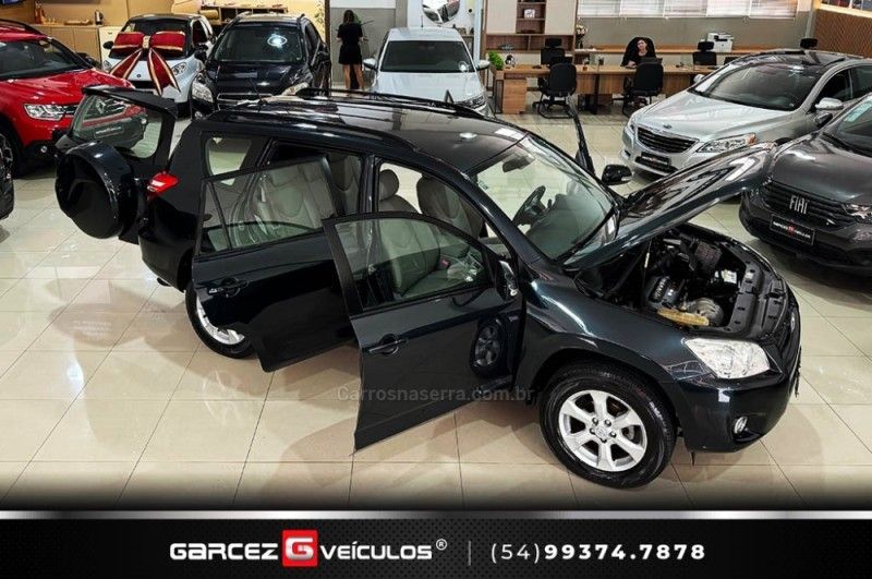 TOYOTA RAV4 2.4 4X2 16V 2011/2011 GARCEZ VEÍCULOS BENTO GONÇALVES / Carros no Vale