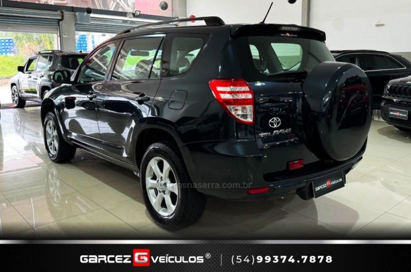 TOYOTA RAV4 2.4 4X2 16V 2011/2011 GARCEZ VEÍCULOS BENTO GONÇALVES / Carros no Vale