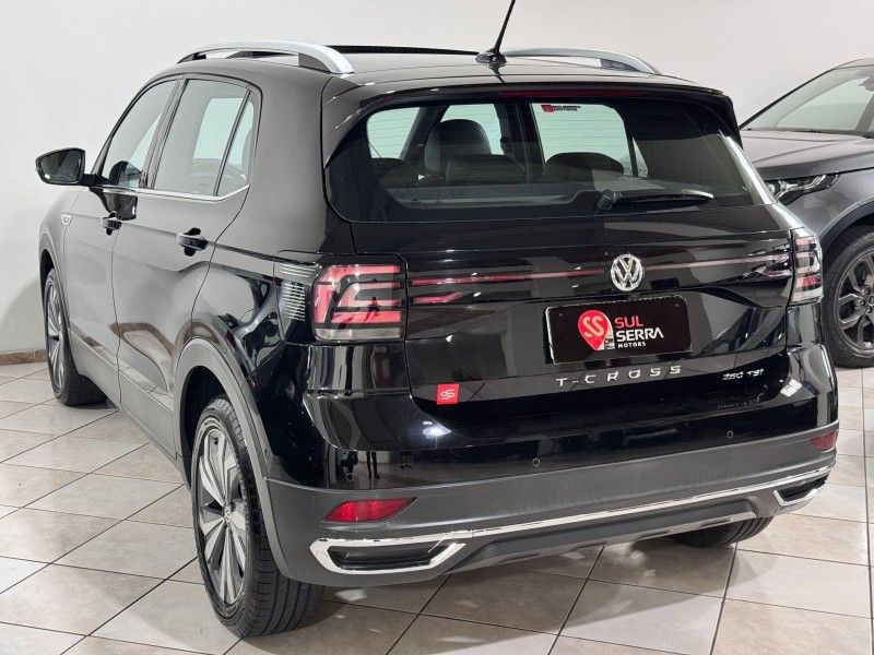 VOLKSWAGEN T-CROSS 1.4 HIGHLINE TSI 16V 2019/2020 SUL SERRA MOTORS CAXIAS DO SUL / Carros no Vale