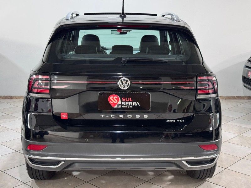 VOLKSWAGEN T-CROSS 1.4 HIGHLINE TSI 16V 2019/2020 SUL SERRA MOTORS CAXIAS DO SUL / Carros no Vale