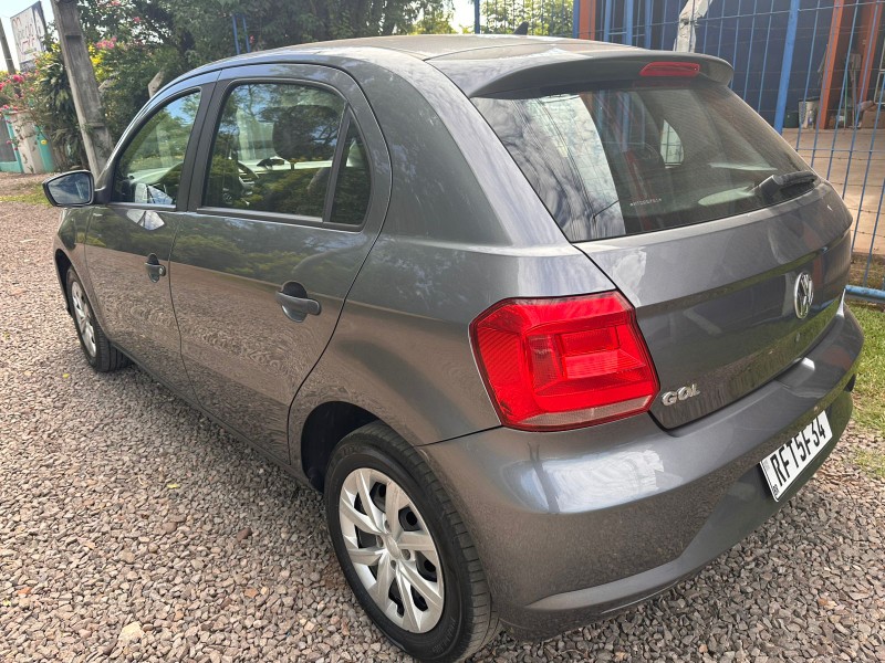 VOLKSWAGEN GOL 1.0 /2020 MENEGHINI VEÍCULOS ARROIO DO MEIO / Carros no Vale