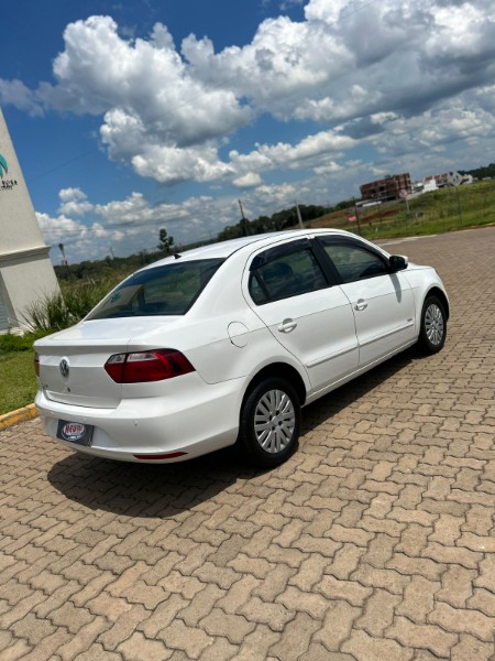 VOLKSWAGEN VOYAGE 1.0 CITY MI 8V 2014 2013/2014 NEURI VEÍCULOS LAJEADO / Carros no Vale