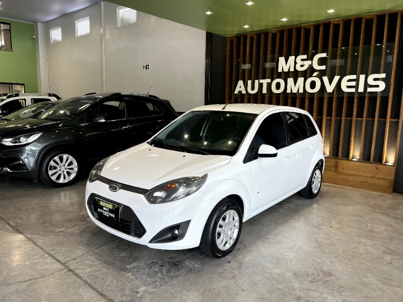 FORD FIESTA 1.6 8V FLEX 2013/2014 M&C AUTOMÓVEIS CAXIAS DO SUL / Carros no Vale