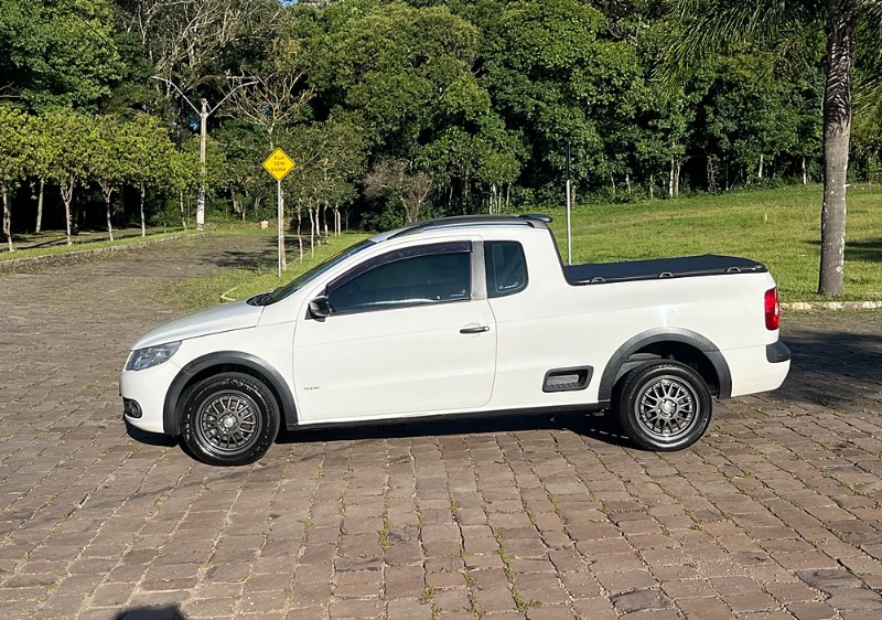 VOLKSWAGEN SAVEIRO TREND CE 1.6 MI 8V TOTAL FLEX - 2011