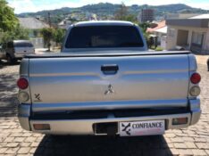 MITSUBISHI L200 2.5 SPORT HPE 4X4 8V 2005/2005 COMPLETO VEÍCULOS GUAPORÉ / Carros no Vale