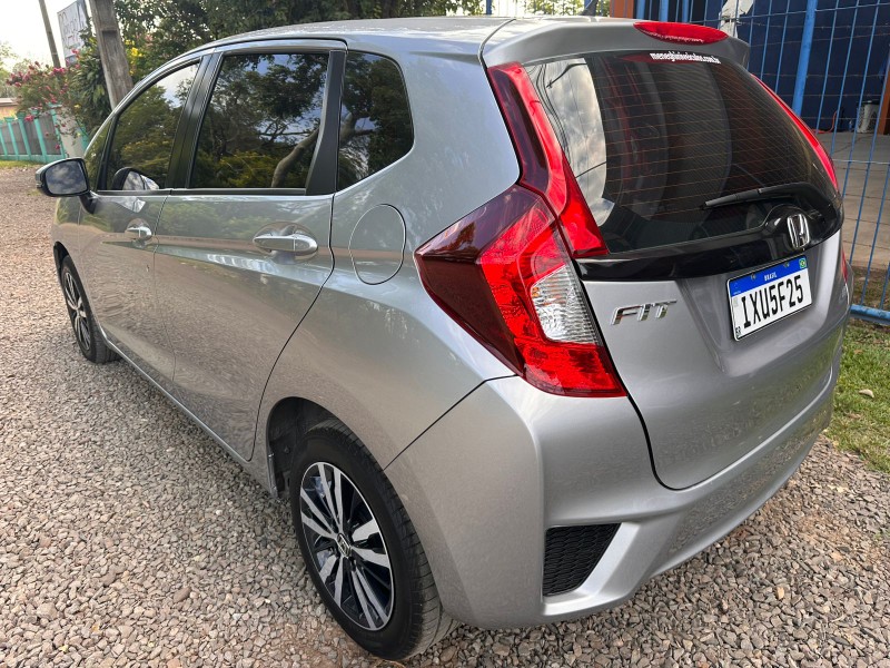 HONDA FIT LX /2017 MENEGHINI VEÍCULOS ARROIO DO MEIO / Carros no Vale