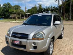 HYUNDAI TUCSON GLS 2.0 16V AUT. 2012/2013 NEURI VEÍCULOS LAJEADO / Carros no Vale