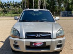 HYUNDAI TUCSON GLS 2.0 16V AUT. 2012/2013 NEURI VEÍCULOS LAJEADO / Carros no Vale