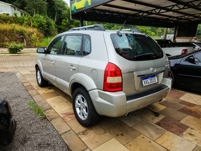 HYUNDAI TUCSON GLS 2.7 V6 2008/2009 TS VEÍCULOS ANTA GORDA / Carros no Vale