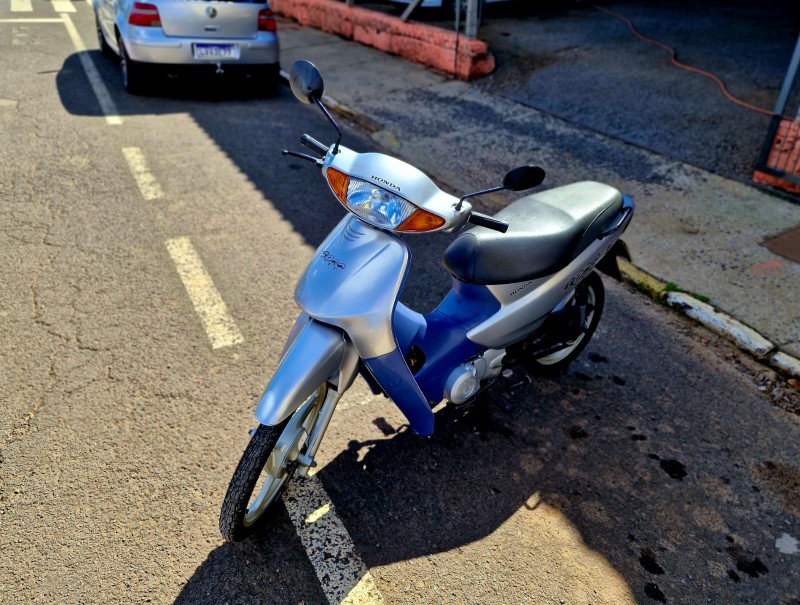 HONDA MOTOS BIZ 100 ES 2005/2005 CRUZEIRO MULTIMARCAS CRUZEIRO DO SUL / Carros no Vale