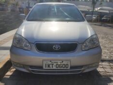 TOYOTA COROLLA SEG 1.8 2002/2003 ALTERNATIVA VEÍCULOS LAJEADO / Carros no Vale