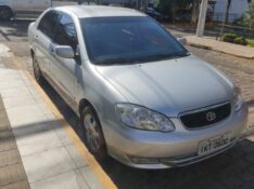 TOYOTA COROLLA SEG 1.8 2002/2003 ALTERNATIVA VEÍCULOS LAJEADO / Carros no Vale