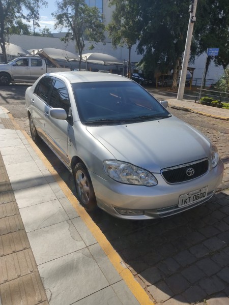 TOYOTA COROLLA SEG 1.8 2002/2003 ALTERNATIVA VEÍCULOS LAJEADO / Carros no Vale