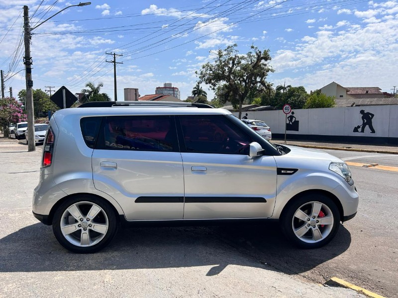 KIA SOUL 1.6/ 1.6 16V FLEX MEC. 2010/2010 LS MULTIMARCAS VENÂNCIO AIRES / Carros no Vale