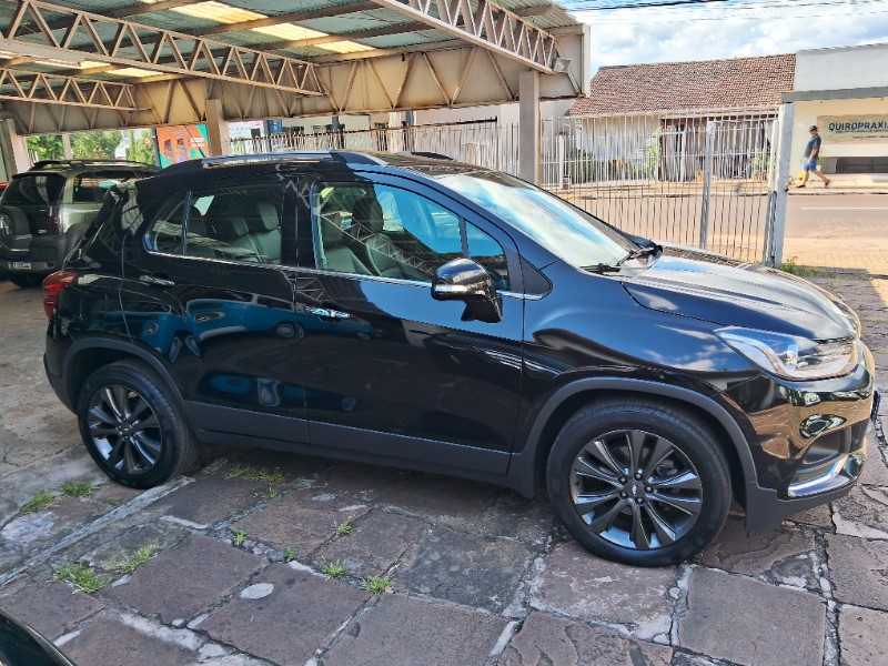 CHEVROLET TRACKER PREMIER 1.4 TURBO 2018/2018 SCHAEFER AUTOMÓVEIS TEUTÔNIA / Carros no Vale