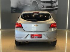 CHEVROLET ONIX HATCH JOY 1.0 8V FLEX 5P MEC. 2019/2020 JM AUTOMÓVEIS VENÂNCIO AIRES / Carros no Vale