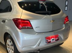 CHEVROLET ONIX HATCH JOY 1.0 8V FLEX 5P MEC. 2019/2020 JM AUTOMÓVEIS VENÂNCIO AIRES / Carros no Vale