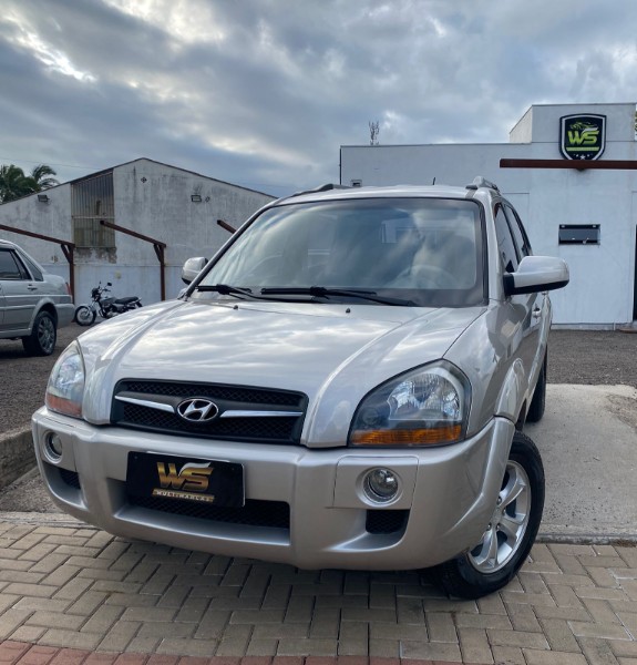 HYUNDAI TUCSON 2.0 MPFI GLS 16V 143CV 2WD GASOLINA 4P AUTOMÁTICO 2009/2010 WS MULTIMARCAS VENÂNCIO AIRES / Carros no Vale