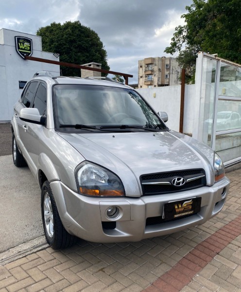 HYUNDAI TUCSON 2.0 MPFI GLS 16V 143CV 2WD GASOLINA 4P AUTOMÁTICO 2009/2010 WS MULTIMARCAS VENÂNCIO AIRES / Carros no Vale