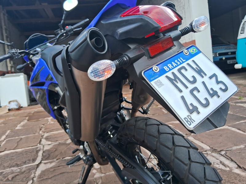 YAMAHA XT 660 R 2005/2005 SCHAEFER AUTOMÓVEIS TEUTÔNIA / Carros no Vale