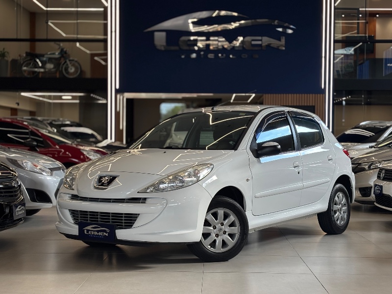 PEUGEOT 207 XR 1.4 FLEX 8V 5P 2013/2013 LEHMEN VEÍCULOS VENÂNCIO AIRES / Carros no Vale