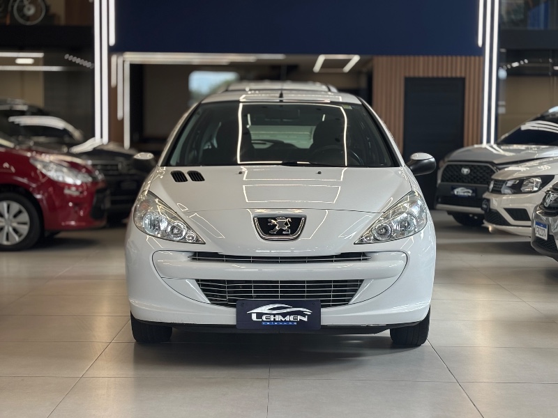 PEUGEOT 207 XR 1.4 FLEX 8V 5P 2013/2013 LEHMEN VEÍCULOS VENÂNCIO AIRES / Carros no Vale