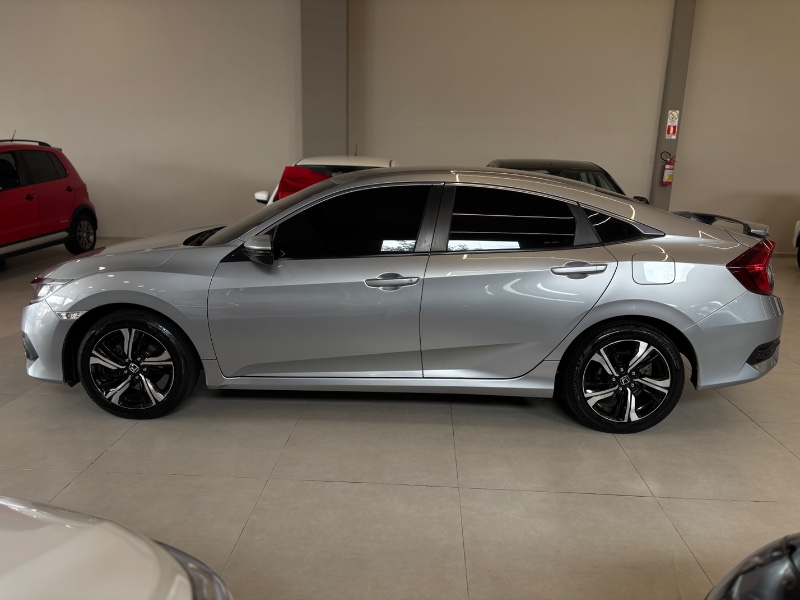 HONDA CIVIC 2.0 EXL 2017/2017 LEHMEN VEÍCULOS VENÂNCIO AIRES / Carros no Vale