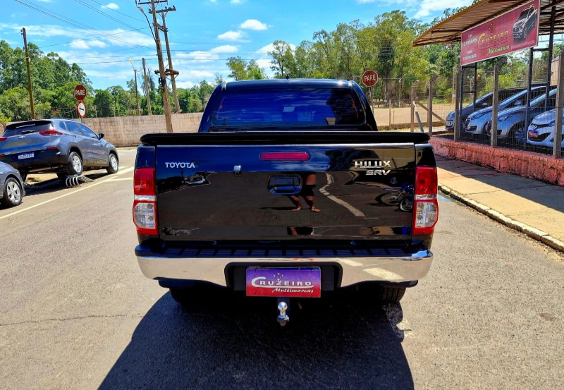 TOYOTA HILUX 3.0 SRV 4X4 CD 16V TURBO INTERCOOLER DIESEL 4P AUTOMÁTICO 2013/2013 CRUZEIRO MULTIMARCAS CRUZEIRO DO SUL / Carros no Vale